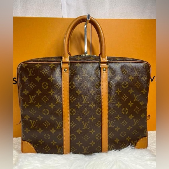 ❌SOLD❌ 🌸PORTE DOCUMENTS VOYAGE HANDBAG  MONOGRAM - Picture 4 of 16